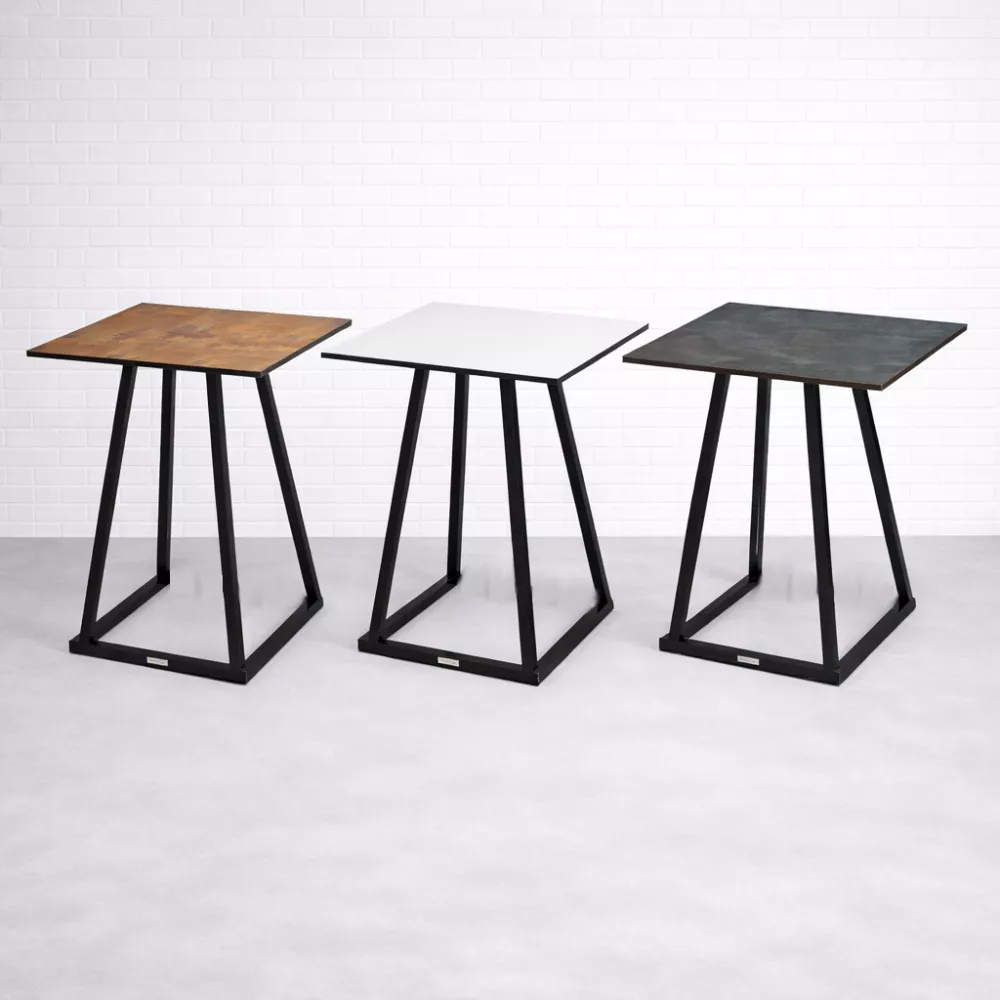 Trap Diner Squaretable3